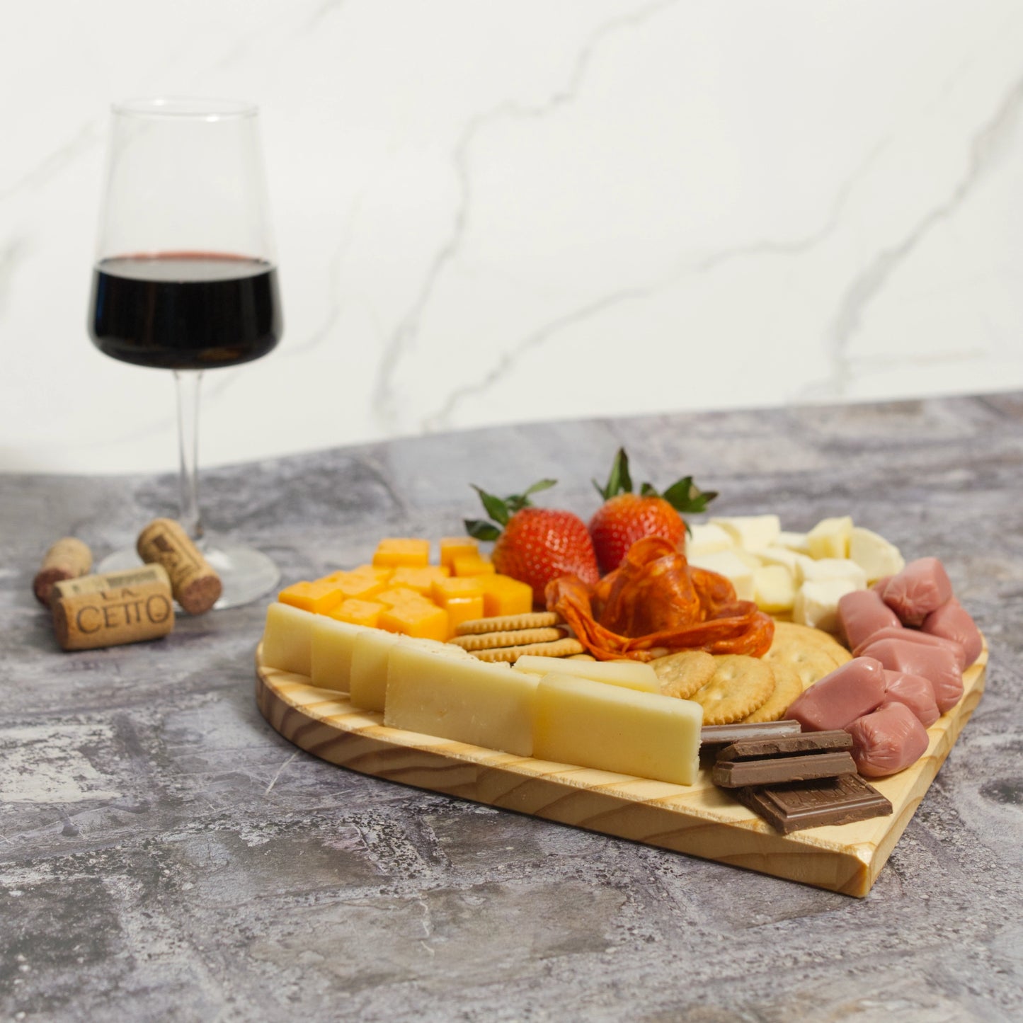 Tabla para Charcutería Corazón para Pareja